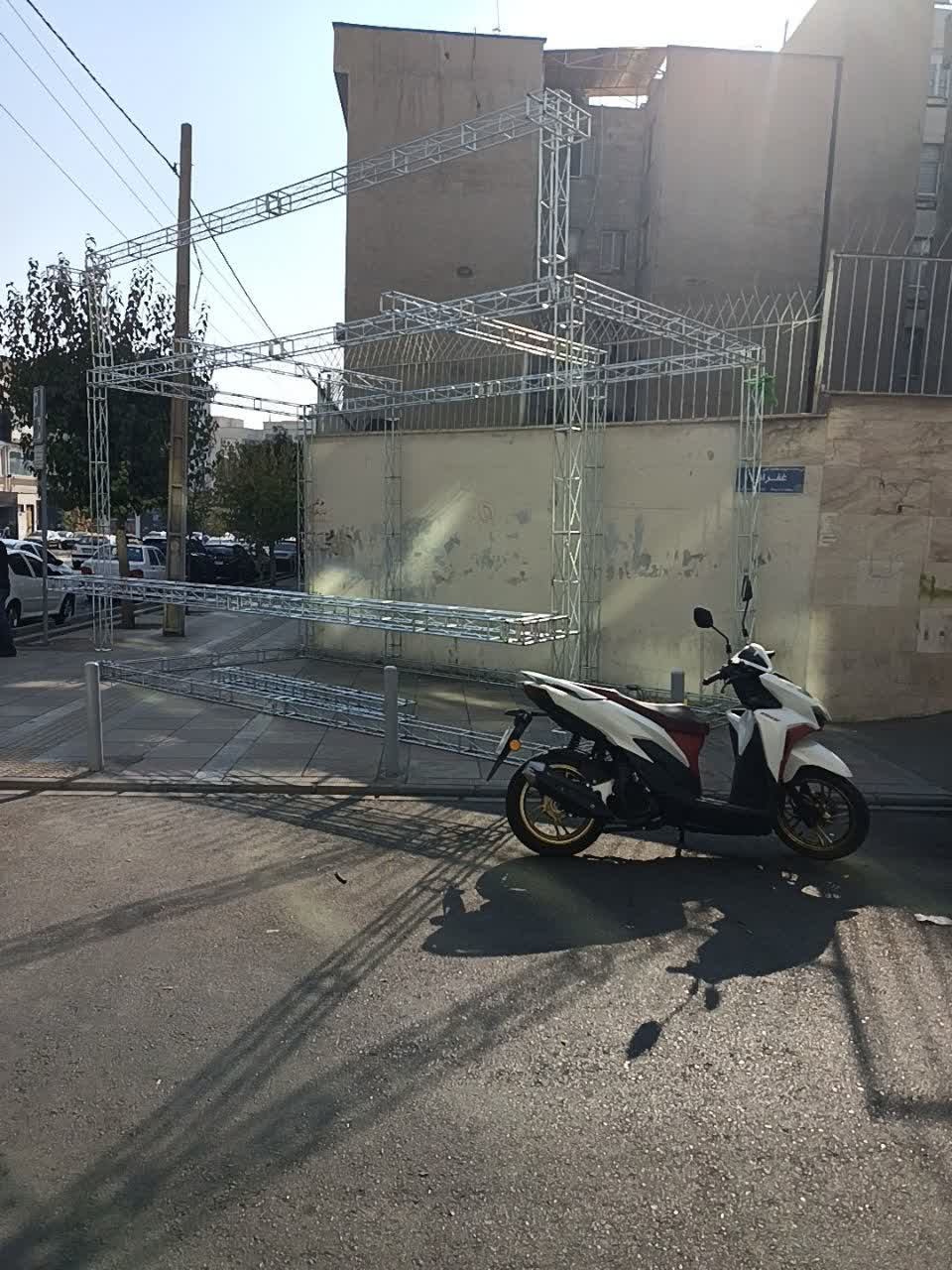 تولید و فروش اسپیس فریم و سازه نمایشگاهی عظیمی در چهاردانگه